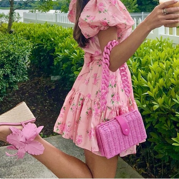 Pink Floral Dress with Matching Woven Bag - Picture 5 of 12